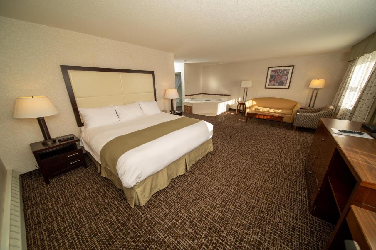 Coast Fort St John Hotel Fort St. John ภายนอก รูปภาพ
